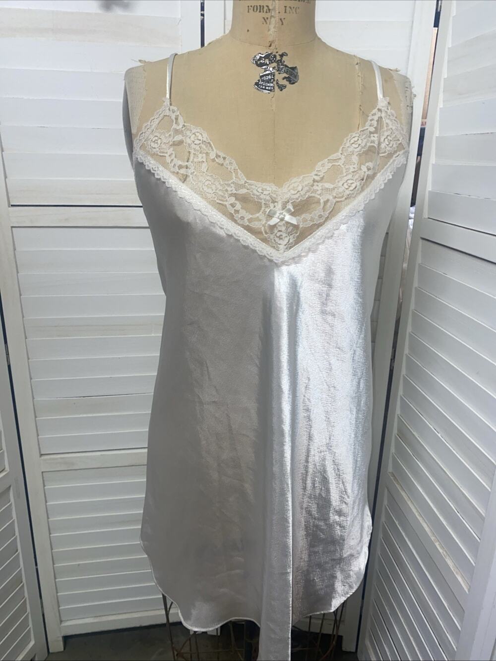 Vintage Bridal Lingerie Chemise Romance Du Jour Sz Large Made In USA Off White